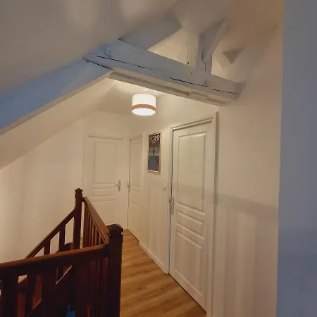 Gite La Frevalette 度假居 Thiétreville